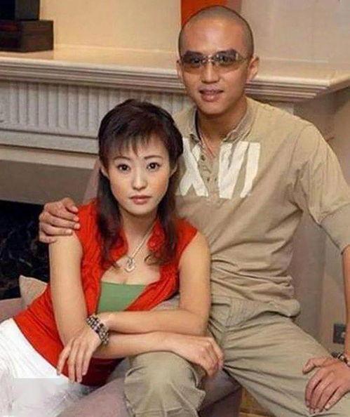 石油小姐姐最新爆料事件,揭秘行业内幕引发热议 第2张 石油小姐姐最新爆料事件,揭秘行业内幕引发热议 第2张