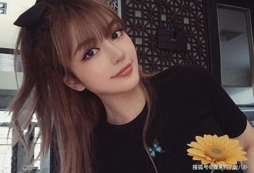 吃瓜网红阙二姐,吃瓜网红的崛起与影响力 第2张 吃瓜网红阙二姐,吃瓜网红的崛起与影响力 第2张