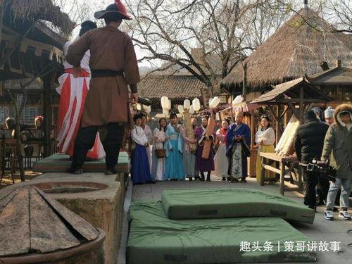 横店爆料女孩视频完整版,揭秘娱乐圈幕后真相  第2张